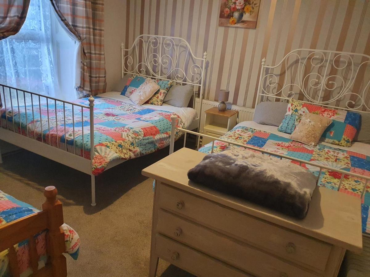 Gordon'S Guesthouse Loughrea Buitenkant foto