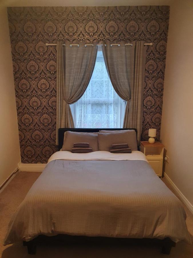 Gordon'S Guesthouse Loughrea Buitenkant foto
