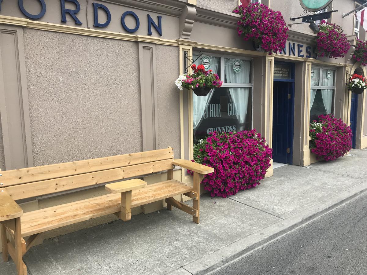 Gordon'S Guesthouse Loughrea Buitenkant foto